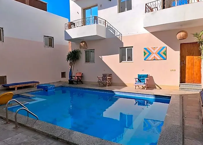 Bay Hotel